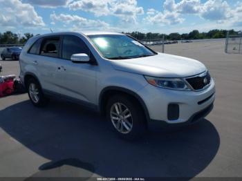  Salvage Kia Sorento