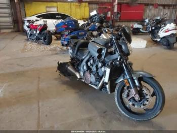  Salvage Yamaha Vmx17