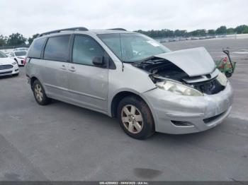  Salvage Toyota Sienna