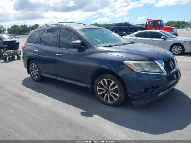  Salvage Nissan Pathfinder