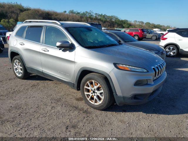  Salvage Jeep Cherokee