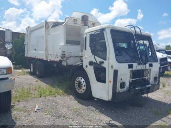  Salvage Mack 600