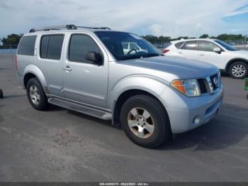  Salvage Nissan Pathfinder