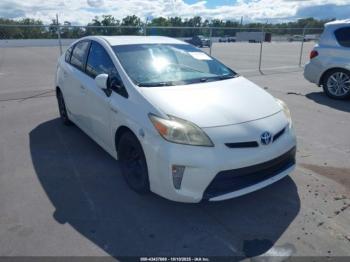  Salvage Toyota Prius