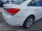 Chevrolet Cruze Ls Auto Image 9