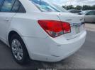 Chevrolet Cruze Ls Auto Image 10