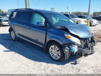  Salvage Toyota Sienna