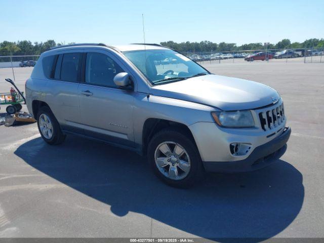  Salvage Jeep Compass