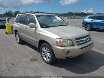  Salvage Toyota Highlander