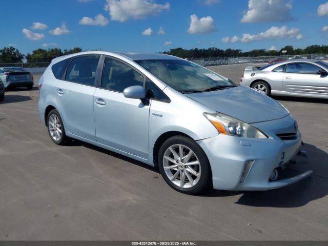  Salvage Toyota Prius v