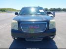 GMC Yukon Denali Image 7