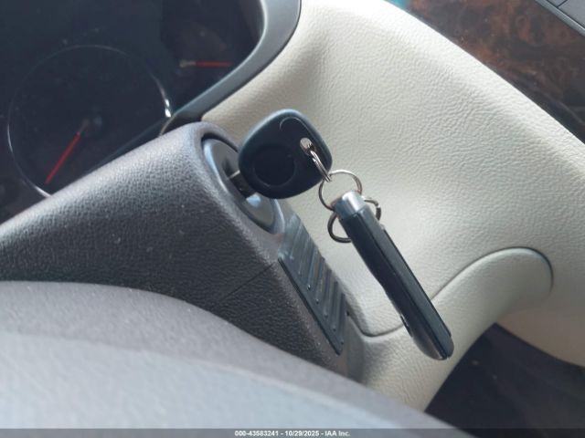 Cadillac DTS Premium Collection Image 15