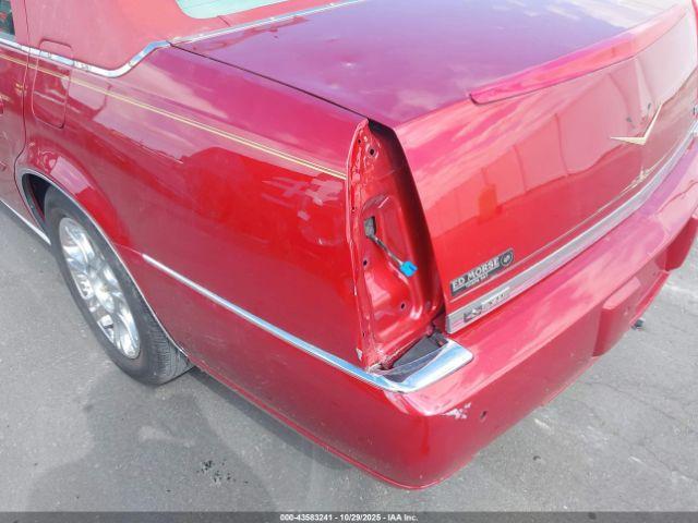 Cadillac DTS Premium Collection Image 11