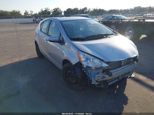  Salvage Toyota Prius c