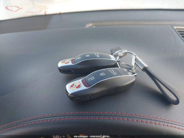 Porsche Macan Image 13