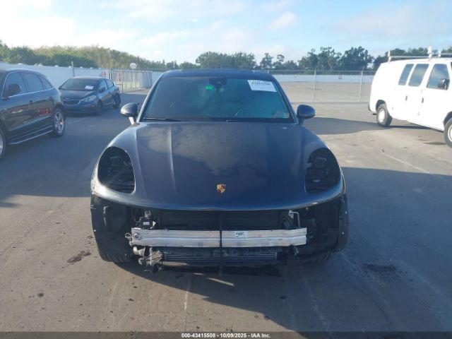 Porsche Macan Image 14