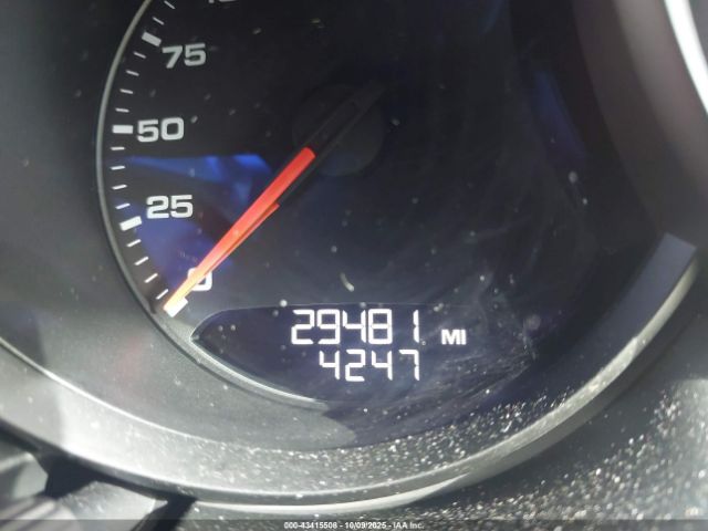 Porsche Macan Image 12