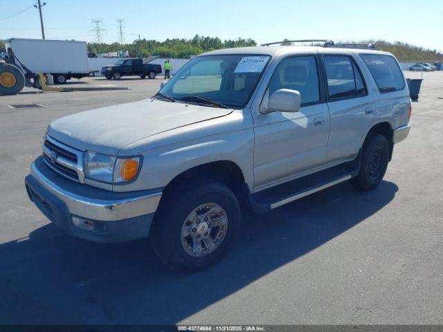 Toyota 4Runner Sr5 V6 Image 6