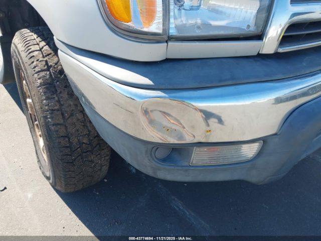 Toyota 4Runner Sr5 V6 Image 11