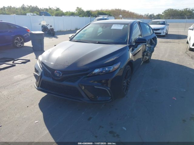 Toyota Camry Nightshade Edition Hybrid Image 4