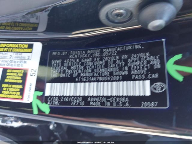 Toyota Camry Nightshade Edition Hybrid Image 7