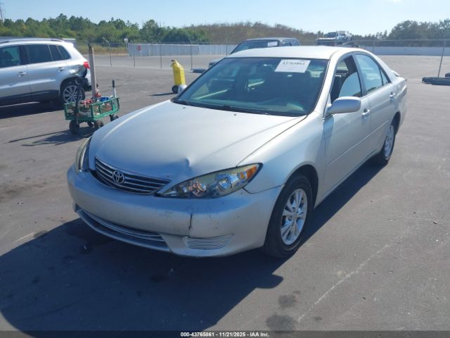 Toyota Camry Le V6 Image 5