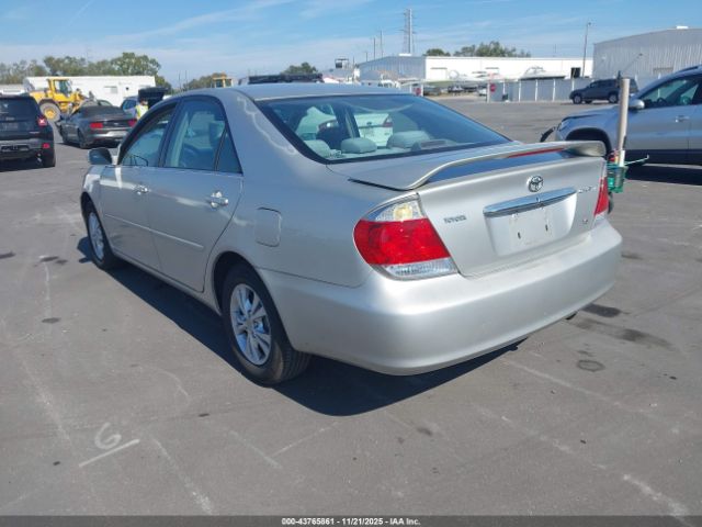 Toyota Camry Le V6 Image 9