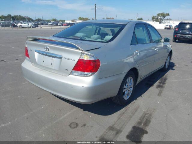 Toyota Camry Le V6 Image 3