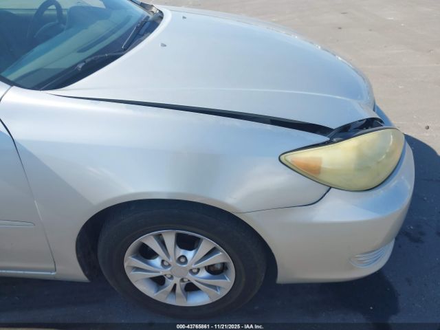 Toyota Camry Le V6 Image 14