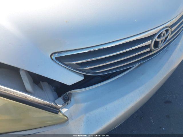 Toyota Camry Le V6 Image 16