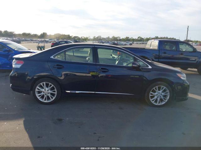 Lexus HS 250h Premium Image 11