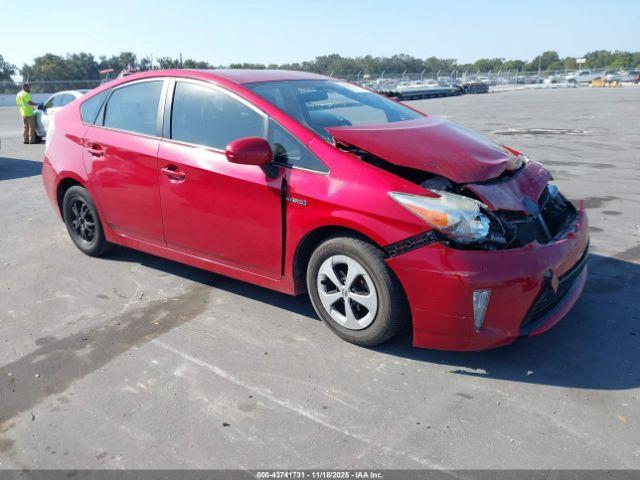 Salvage Toyota Prius