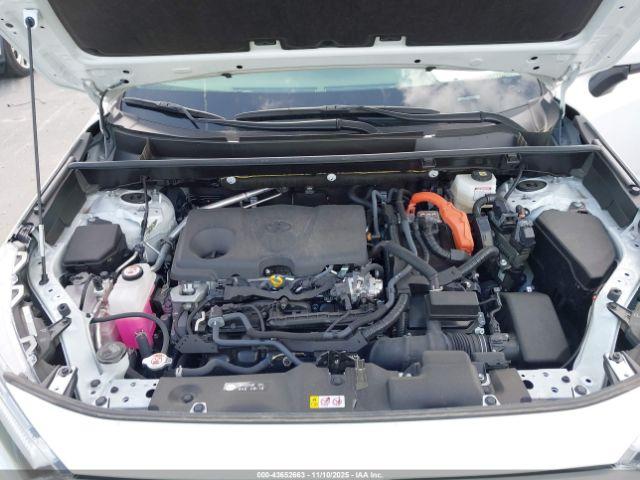 Toyota RAV4 Limited Image 12