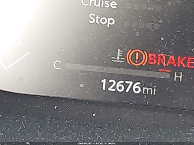 Toyota RAV4 Limited Image 16