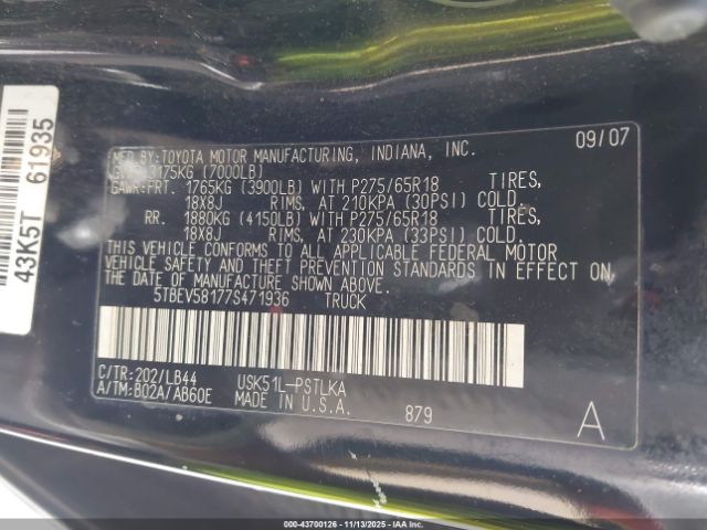 Toyota Tundra Limited 5.7l V8 Image 12