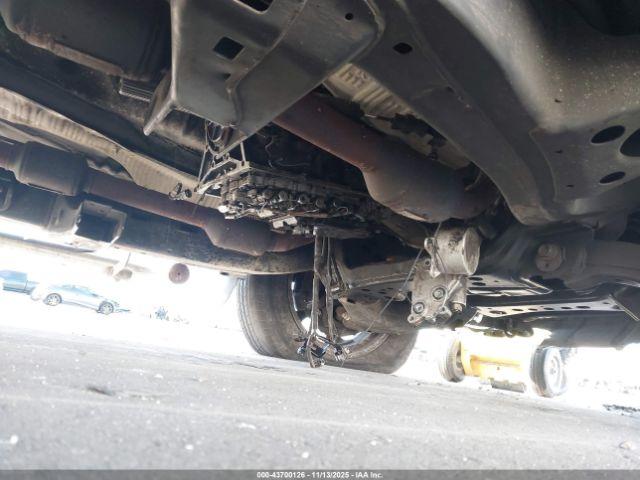 Toyota Tundra Limited 5.7l V8 Image 16