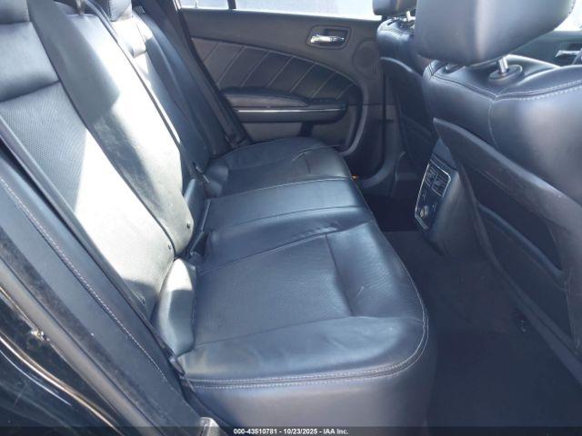 Dodge Charger Image 4