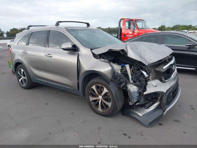  Salvage Kia Sorento