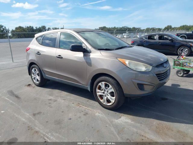  Salvage Hyundai TUCSON