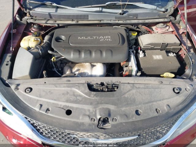 Chrysler 200 Limited Image 7