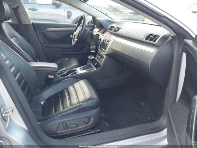 Volkswagen CC Sport Image 4