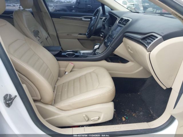 Ford Fusion Se Image 8