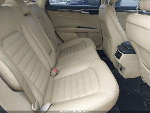 Ford Fusion Se Image 2