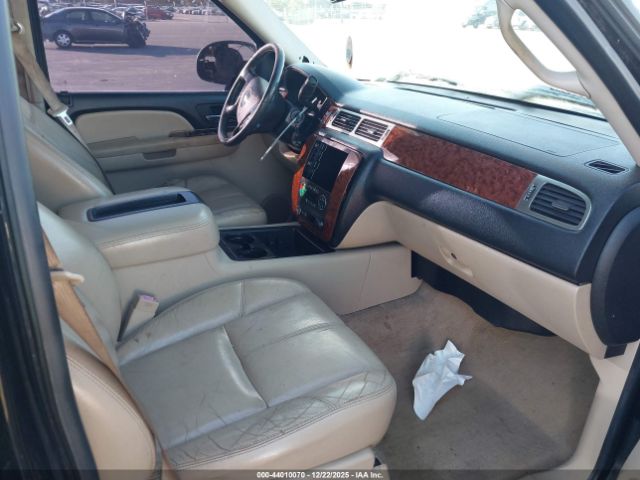 Chevrolet Silverado 1500 Ltz Image 16