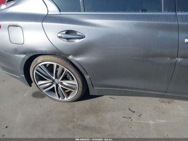 INFINITI Q50 Hybrid Sport Image 17