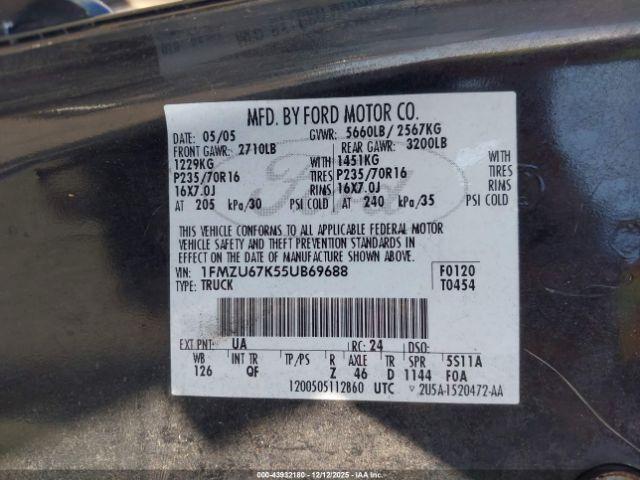 Ford Explorer Image 14