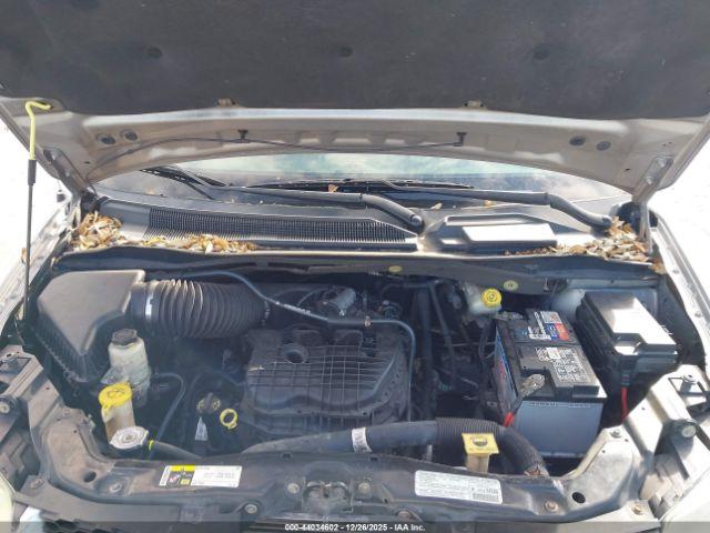 Dodge Grand Caravan American Value Pkg Image 4