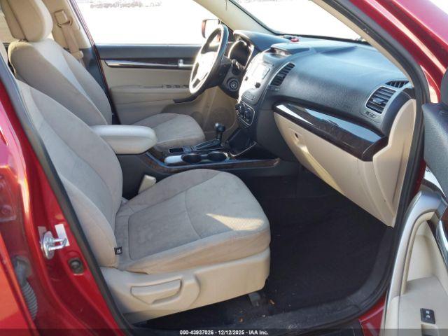 Kia Sorento Lx Image 8