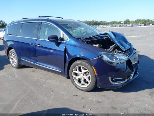  Salvage Chrysler Pacifica