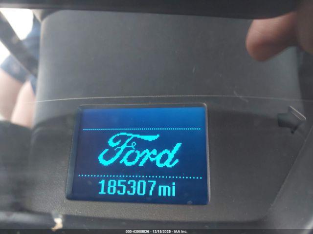 Ford Transit Xlt Image 2